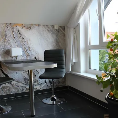 Am Park Apartment *